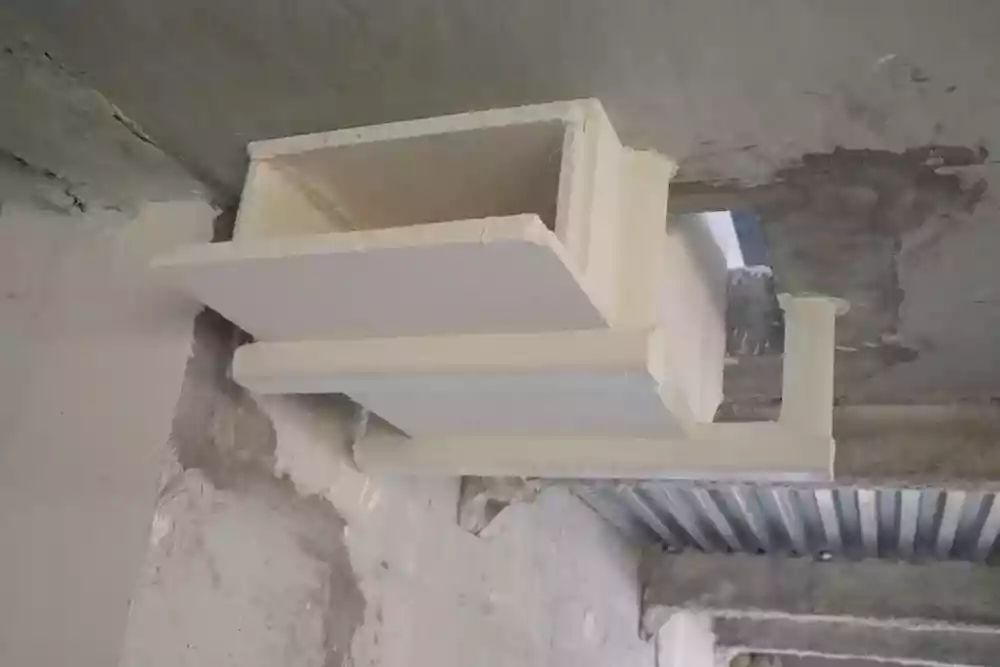 Conduits d'évacuation en gaine staff — chantier Castor