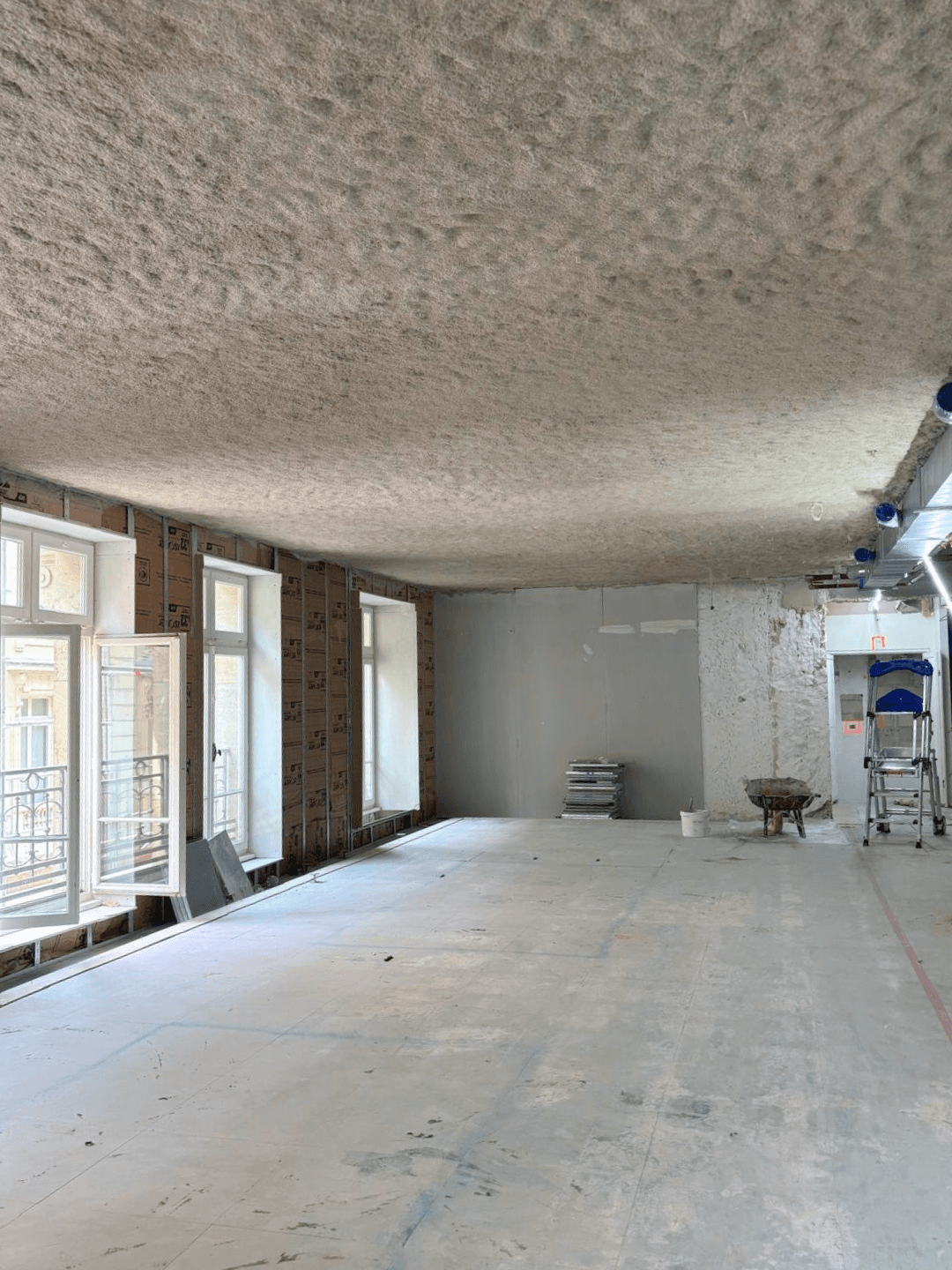 float-right Protection coupe-feu d'un poteau metallique